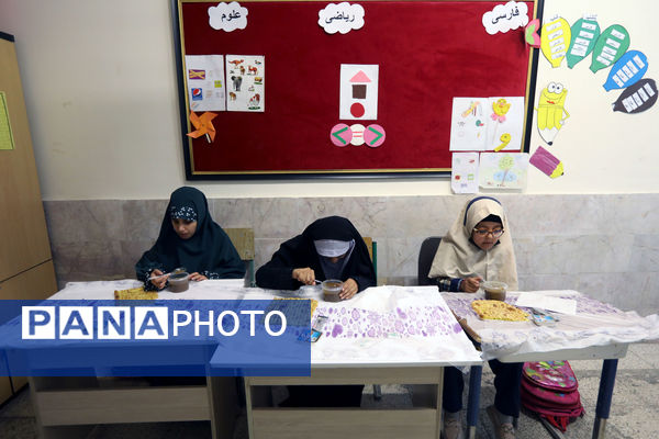 حضور تولیت آستان قدس رضوی در جمع دانش‌آموزان با آسیب بینایی مشهد