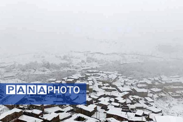 بارش برف در روستای اصقول سربیشه