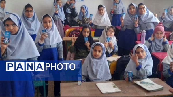 آغاز توزیع شیر در مدارس دخترانه بردسکن