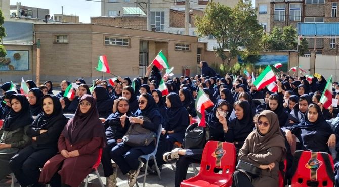 زنگ مدرسه، زنگ مقاومت؛ آغاز سال تحصیلی با یاد شهدا