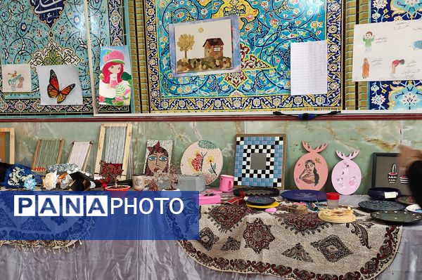 آغاز رویداد «هفته ماها» در دبیرستان خدیجه کبری (س) ناحیه ۴ اصفهان