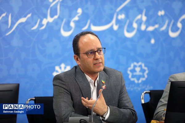 مراسم تقدیر از مدال آوران المپیادهای جهانی و رتبه های برتر کنکور شهر تهران