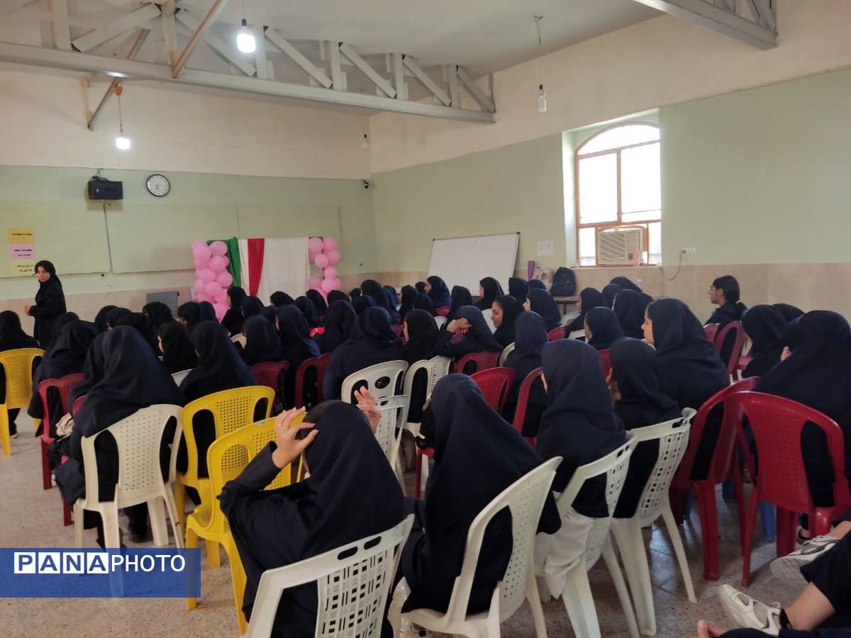 جشن میلاد حضرت زینب(س) و بزرگداشت روز پرستار در هنرستان زهرای مرضیه بندرعباس