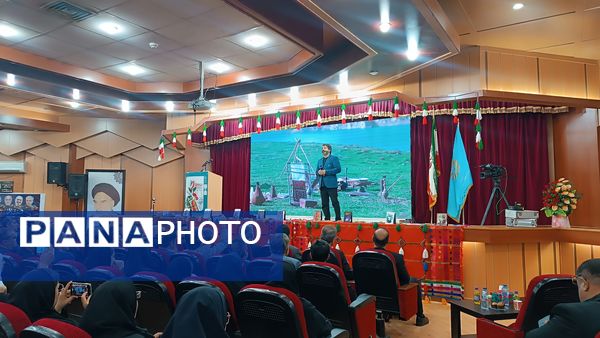 رونمایی سراسری «روایت قهرمان» در آیین گرامیداشت هفته کتاب یاسوج