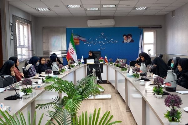 کارگاه توانمندسازی همیارمشاوران ناحیه یک 