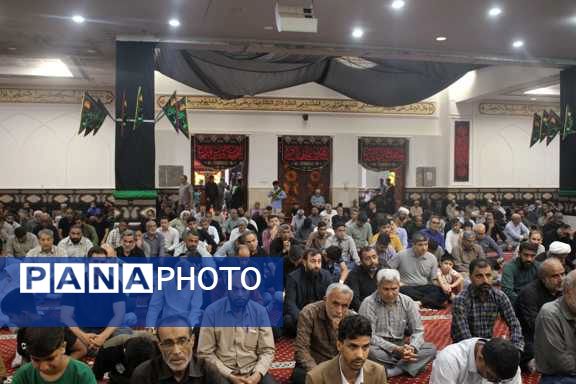 حضور پرشور مردم بندرعباس در نماز جمعه به امامت حجت‌الاسلام والمسلمین محمدعبادی‌زاده