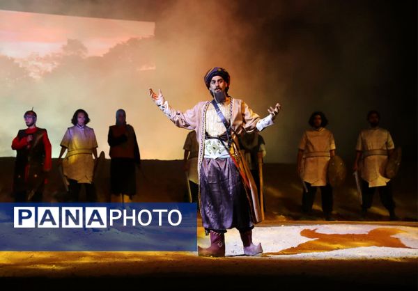 نمایش بزرگ بومی میدانی «سرزمین خورشید» در خراسان شمالی 