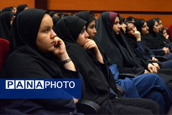 مدرسه انقلاب در بهارستان‌دو به ایستگاه پایانی رسید
