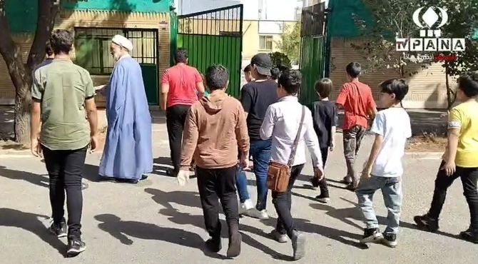 آشنایی نوجوانان شهر کهک با خطرات مواد مخدر
