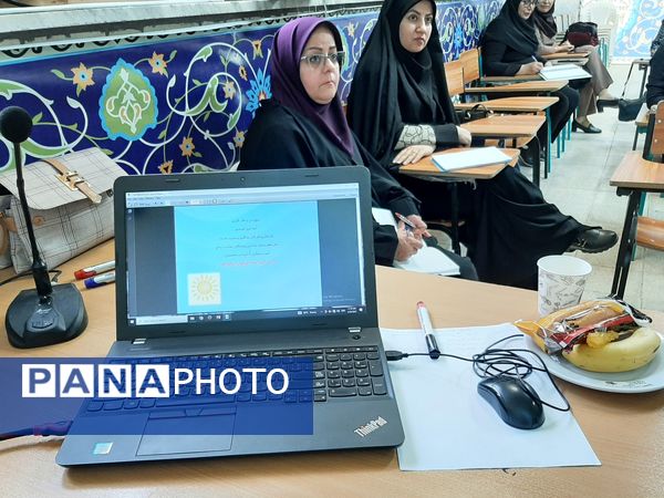 اختتامیه دوره ارتقاء مهارت‌های رابطان مشاوره نواحی هفت‌گانه مشهد و تبادکان