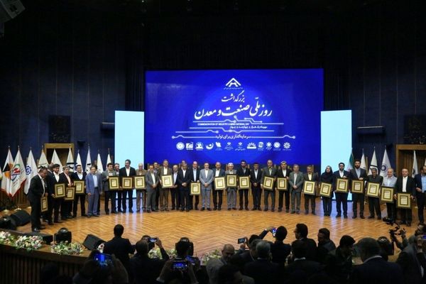 چهره‌های تلاش در صنعت و معدن خراسان رضوی؛ تصاویری از خط مقدم اقتصاد بخش خصوصی کشور