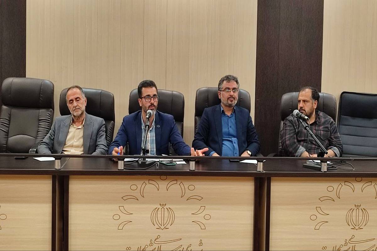 دانشآموزان آیندهسازان ایرانزمین هستند
