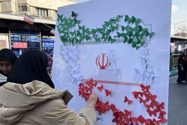 شور اسلامی در مسیر راهپیمایی تهران
