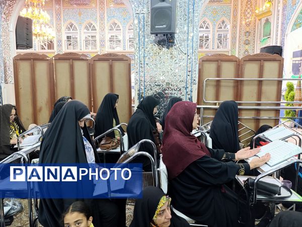 قرائت دعای پر فیض روز عرفه در تکیه ابوالفضلی نیشابور