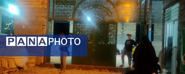 مراسم عزاداری شب نهم محرم و سوگواری برای امام حسین‌‌(ع)