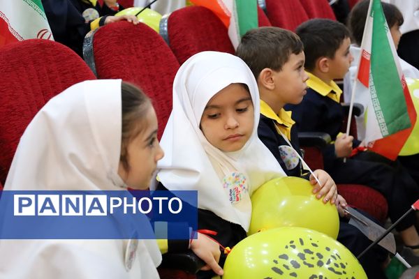 جشن غنچه‌ها در آذربایجان غربی