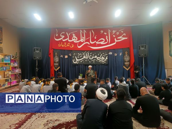 همایش احلی من العسل در اتحادیه انجمن‌های اسلامی دانش‌آموزی نیشابور