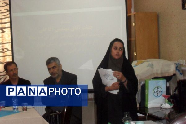 نشست تخصصی کارشناسان فنی و حرفه ای و کاردانش استان تهران در اسلامشهر