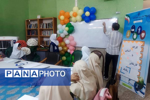 برگزاری کارگاه‌های آموزشی متنوع در کانون شهدای فرهنگی تربیتی ملارد؛ فرصتی برای یادگیری مهارت‌های نوین