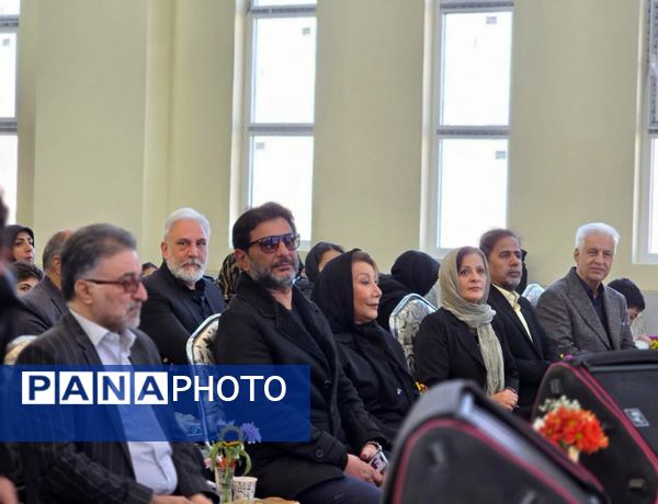 کلنگ نخستین مدرسه زنده‌یاد پیام راهب در قمصر به زمین زده شد