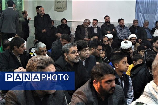 گرامیداشت یاد و خاطره ۱۵ شهید والامقام روستای مومن آباد قم