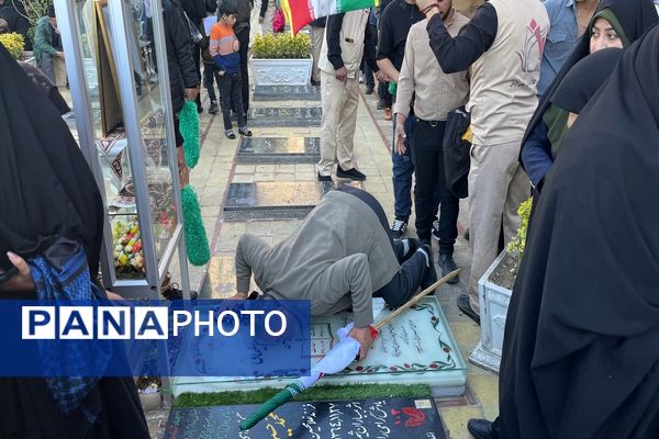 گلزار شهدای کرمان در ششمین سالگرد شهادت سردار دلها، حاج قاسم سلیمانی