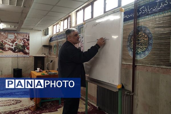 سلسله جلسات گفتمان دینی و مشاوره خانواده در هنرستان موفقیان