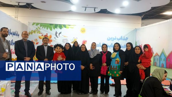 ایوان هنر، گفتگویی بدون کلام از دستان هنرمند بانوان مشهدی است