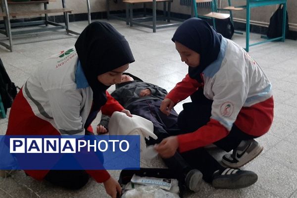 بیست و ششمین مانور سراسری زلزله و ایمنی در شهرستان فیروزکوه