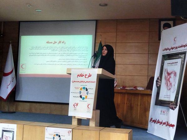 اجرای طرح هر محله یک خادم هلال در تویسرکان