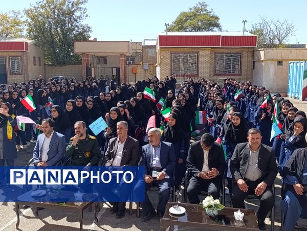 جشن عاطفه‌ها در ملکان؛ مهربانی به وقت مدرسه