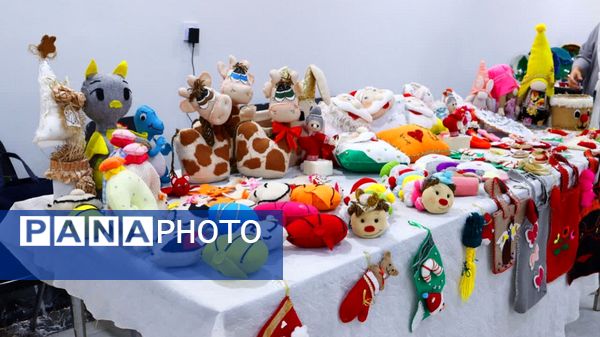 نمایشگاه دستاورد‌های هنری معلولان اعصاب و روان در محمدشهر کرج