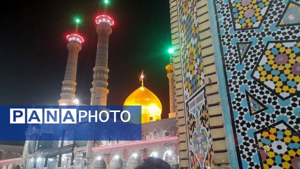 حرم حضرت معصومه(س) در شب شهادت برادر