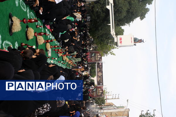برپایی سفره حضرت رقیه(س) در زنجان