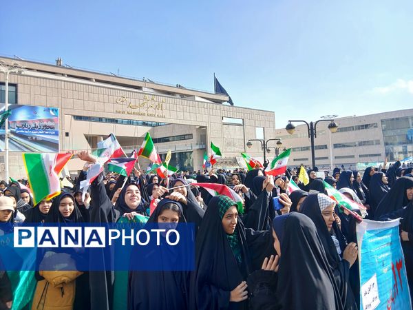 ۱۳ آبان،  روز آشکار ساختن ناتوانی استکبار 