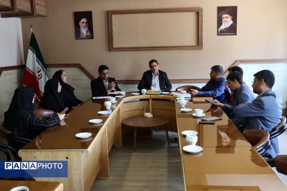 نشست هم اندیشی اصحاب رسانه با معاون توسعه و برنامهریزی فرمانداری تربت حیدریه