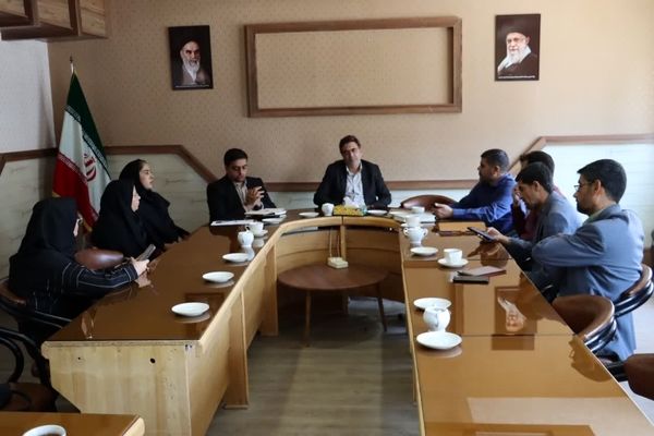 نشست هم اندیشی اصحاب رسانه با معاون توسعه و برنامه‌ریزی فرمانداری تربت حیدریه 
