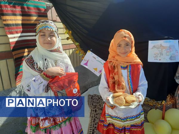 دانش‌آموزان دبستان نیک‌اندیشان چناران با جشن فرهنگ روستا و عشایر، اصالت ایرانی را زنده کردند