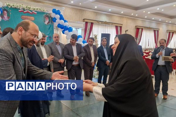 آیین گرامیداشت مقام شامخ معلم