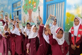 جشن عاطفه‌ها با طنین عشق و همدلی در رودان