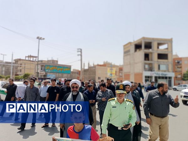 برگزاری پیاده‌روی جاماندگان اربعین حسینی در دهگلان با حضور پرشور مردم