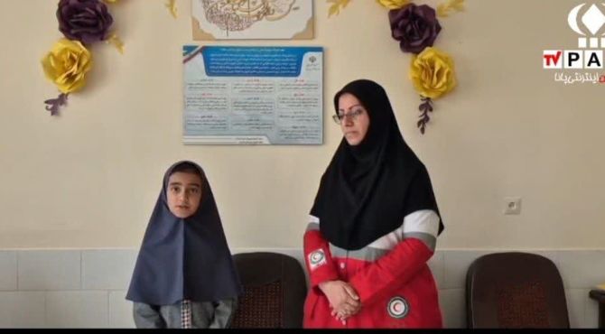 آموزش مهارت‌های نجات توسط هلال احمر در مدرسه علمدار تفت