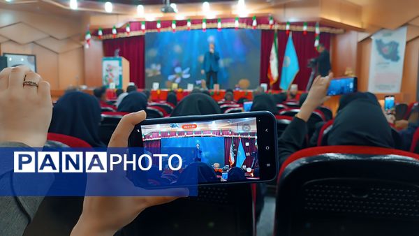 رونمایی سراسری «روایت قهرمان» در آیین گرامیداشت هفته کتاب یاسوج