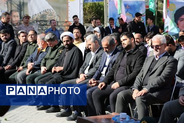 افتتاحیه ملی اردوی راهیان نور همزمان با گرامیداشت روز نوجوان و هفته بسیج دانش‌آموزی در گلزار شهدای تهران