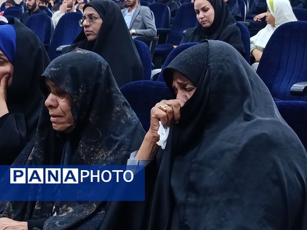 یادواره شهدای فرهنگی و دانش‌آموز شهرستان حاجی آباد