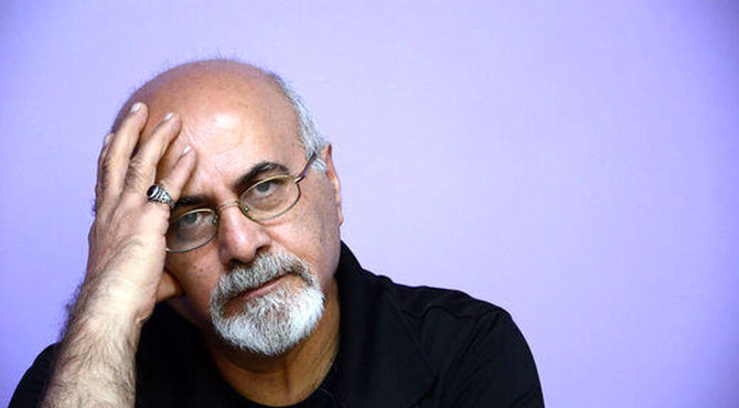 نمایش عروسکی را از سطح تفریح به زبان اندیشه و عرفان رساندم