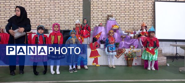برگزاری جشنواره هویت‌های ملی اسلامی کودکستان‌های شهرستان فاروج