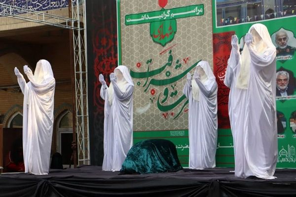 اجرای گروه نمایشی نقشینه به مناسبت ایام صفر و شهادت حضرت رقیه در آستان مقدس بی بی سکینه خاتون