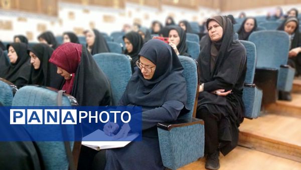 برگزاری دوره‌ تربیت مدرس پیشتازان سازمان دانش‌آموزی استان البرز