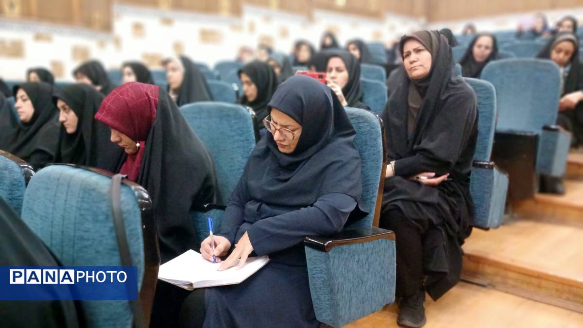 برگزاری دوره‌ تربیت مدرس پیشتازان سازمان دانش‌آموزی استان البرز